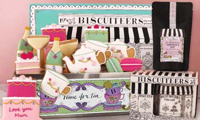 Win a Biscuiteers Bundle and Smeg Kettle